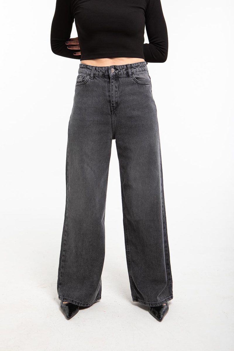 Jean large taille haute en denim gris délavé — photo 4