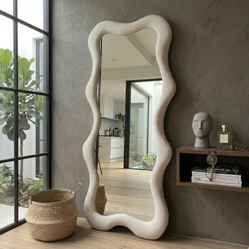 Miroir Curvy Wood – Design Ondulé en Tissu Bouclette — photo 2